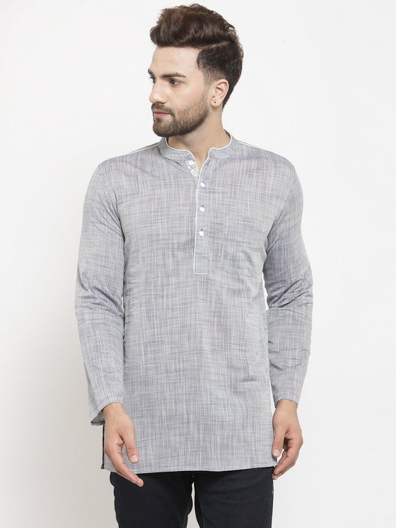 Camisa holgada india contemporánea de policot de color gris claro