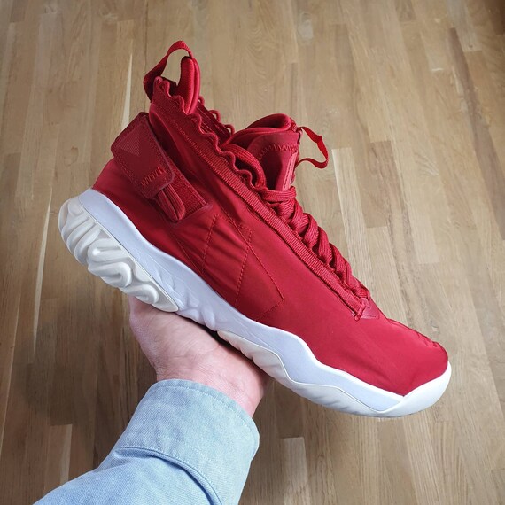 Jordan Proto React Mens Trainers UK9 