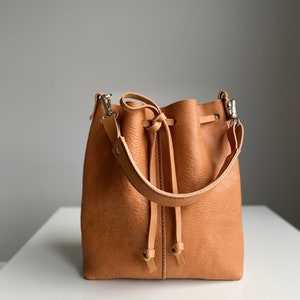 Natural Tan Bucket Bag, High Quality Veg Tanned Leather Handmade Bag, Italian Genuine Leather Handbag, Leather Bag image 3