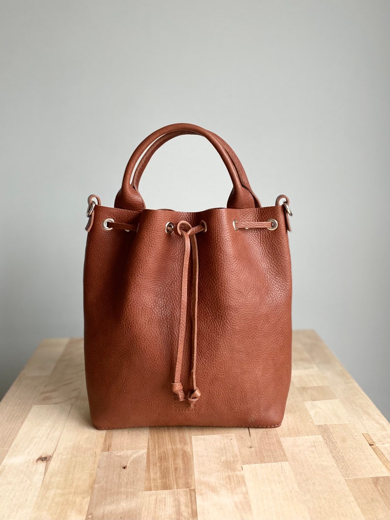 Handmade Leather Bucket Bag, Genuine Leather Handbag, Veg Tanned Italian Leather, Bucket Bag, Soft Leather Bag Bag