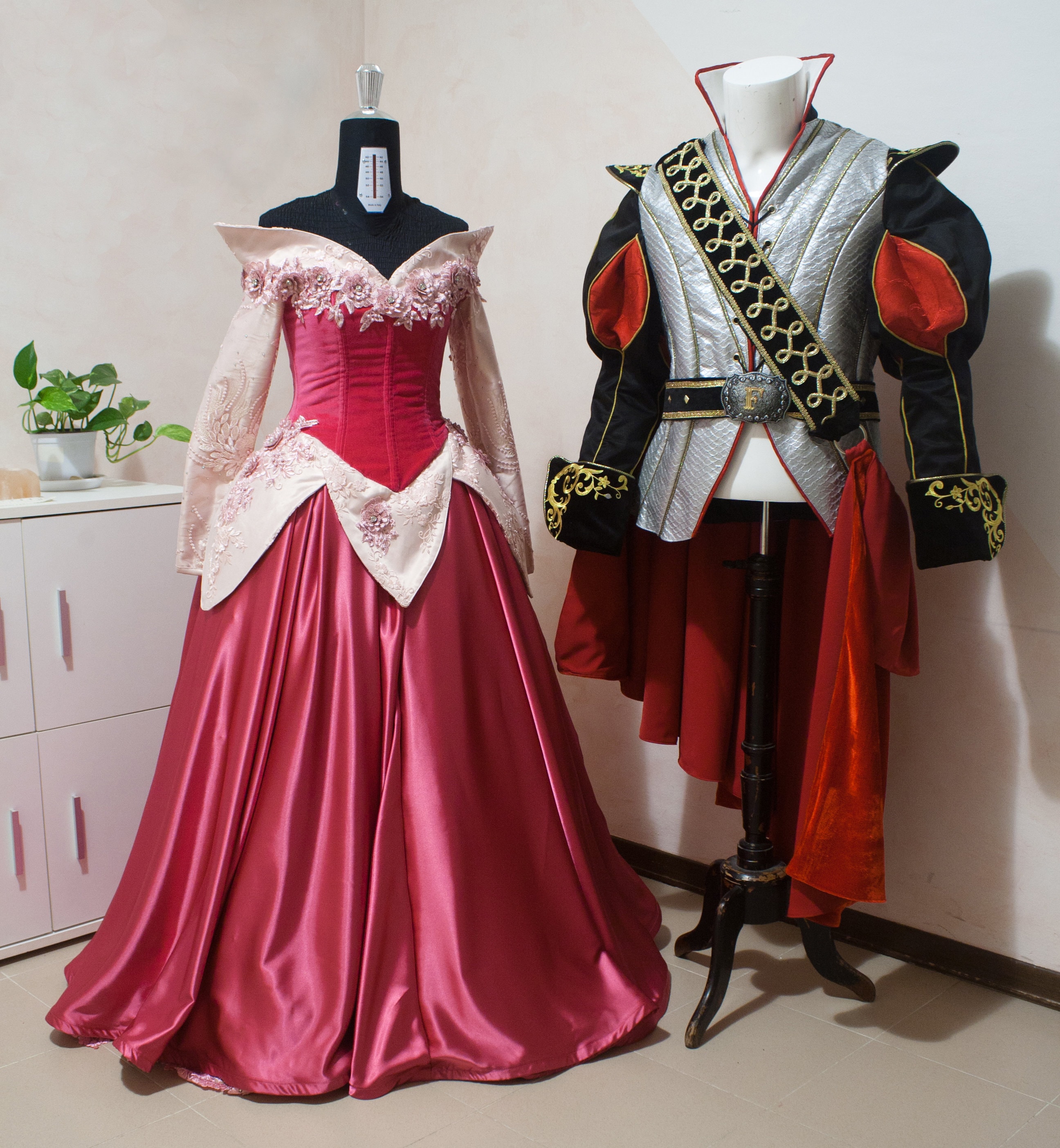 Aurora and Phillip Dress | Sleeping Beauty Princess and Prince Costume |  Perfect for Cosplay and Themed Parties - Etsy Israel, image size:2592x2808