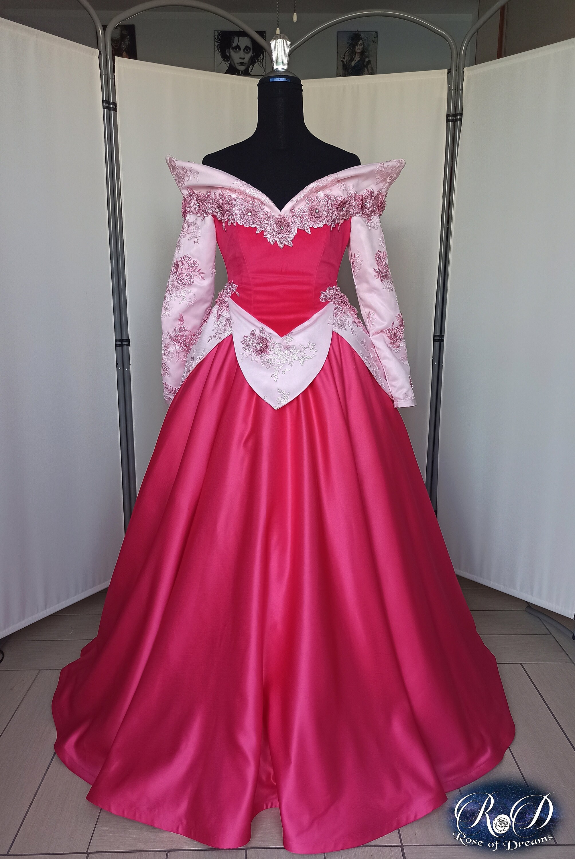 Robe Aurore La Belle au Bois Dormant Costume de princesse elegant pour adultes Parfait pour le cosplay les fetes et les evenements a theme Etsy France
