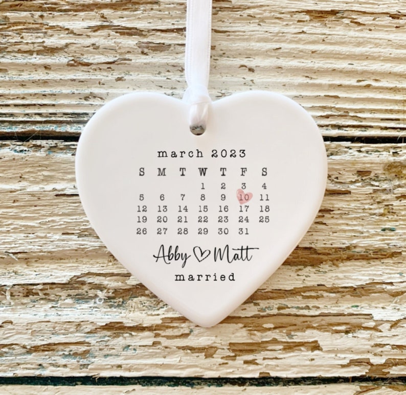 Married Ornament  Wedding Gift  Wedding Date ornament  Heart Married