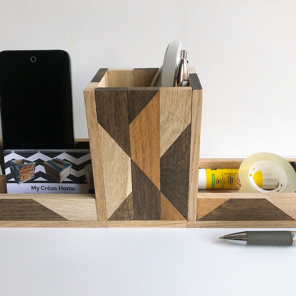 Organisateur de bureau en bois, motifs géométriques. Support multifonction. Pot à crayons. Accessoire de bureau en bois.
