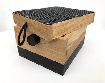 Storage box in wood and recycled metal. Industrial style wooden box for jewellery, office accessories…