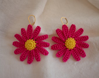 Earrings Pink Daisy flowers, crochet handmade