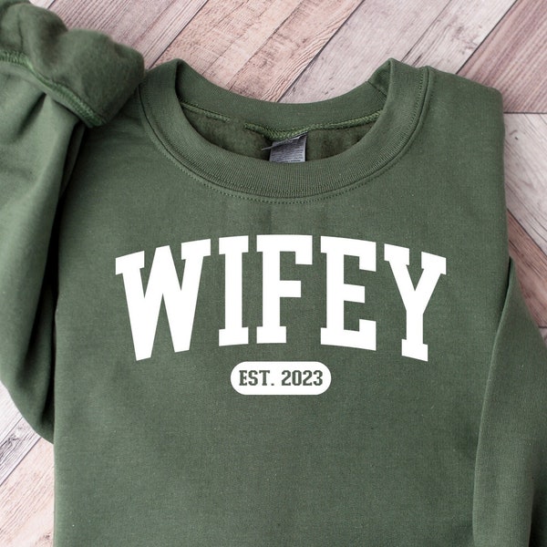Personalize Wifey Sweatshirt, Engagement Sweatshirt, Bridal Shower Gift, Gift for Bride, Personalized Bridal Gift,Christmas Gift For Wifey