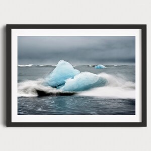 Iceberg alla deriva, tempo tempestoso, paesaggio islandese, paesaggio balneare, stampa d'arte, decorazione murale
