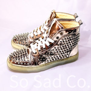 Christian Louboutin - Louis Olato Back & Toe Spike High Top Flat