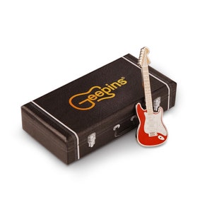 Strat Guitar Pin Badge by Geepins Stunning Miniature Strat Brooch 52 mm Length Presented in Beautiful Guitar Case Box Perfect Gift Red
