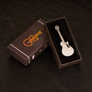 Heritage Guitar Pin Badge by Geepins Stunning Miniature Guitar Pin Brooch 52 mm Presented in Beautiful Guitar Case Box Perfect Gift image 8