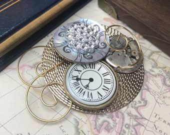 Clockwork Brooch Jewelry with Post-Apocalyptic Victorian Steampunk Style, antique and vintage Handmade Jewelry, Vintage Jewelry
