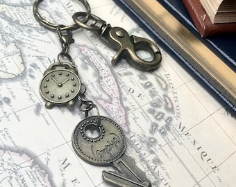 US JUNK KEY-CHAINS／Antique ＆Vintage vintage Car Key chain lot Junk Drawer business advertisement