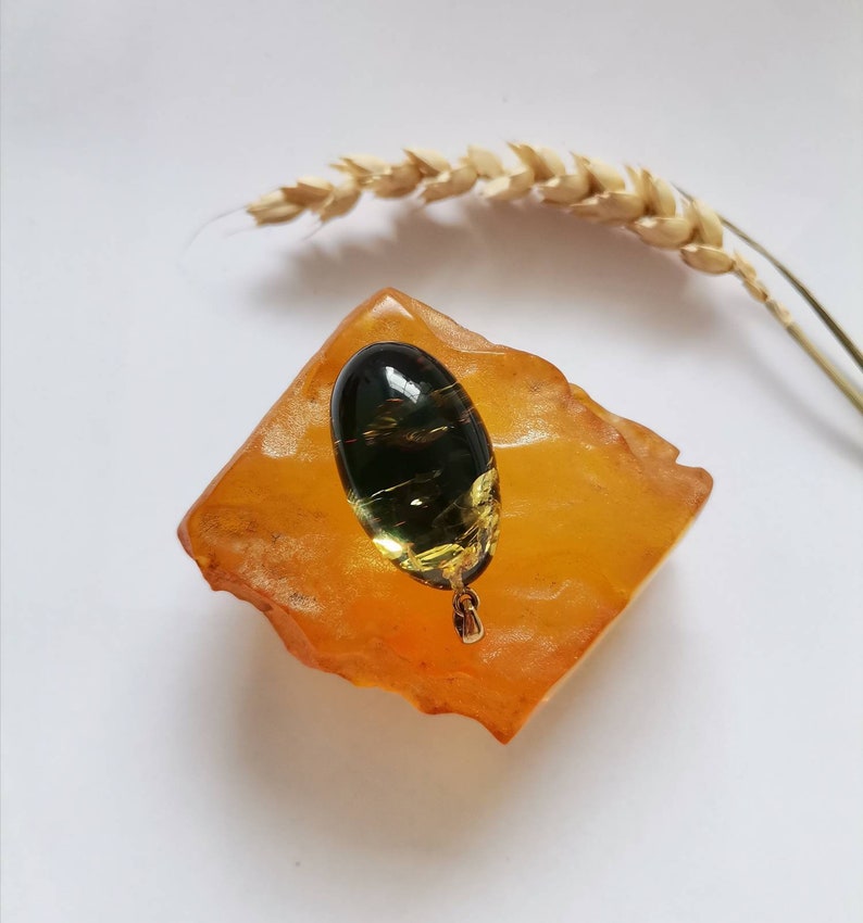 73 G Green Natural Amber Pendant Stone Unique Green Amber Etsy Australia