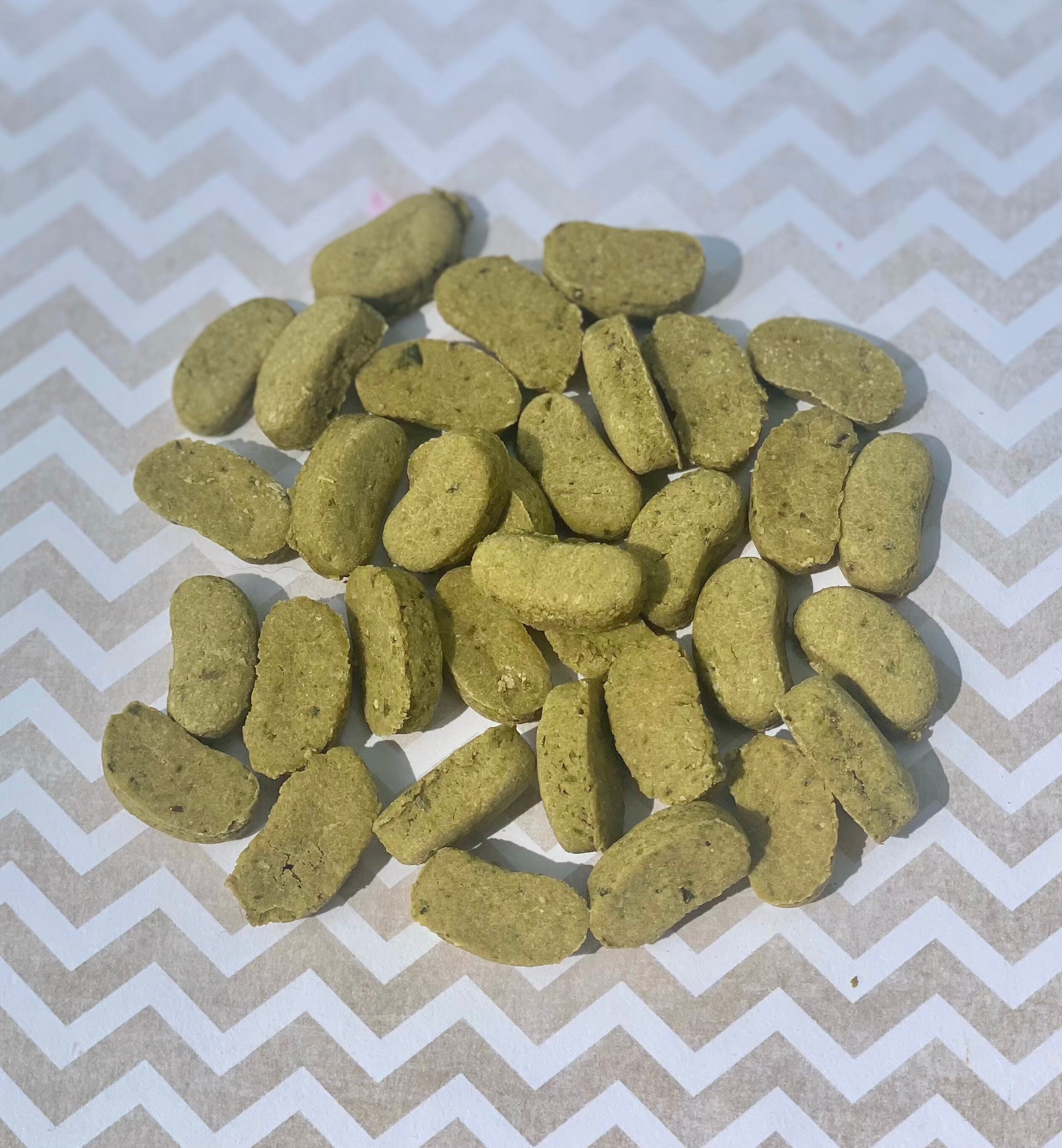 Romaine & Mint Bunny Beans| Organic Treats For Bunnies/Rabbits|