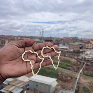 Brass African Continent Earrings: Wholesale Women&#39;s Jewelry