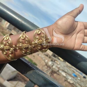 African brass bracelets , wholesale brass bracelets , African Brass jewelry ,wholesale brass jewelry , unisex bracelets , African bracelets