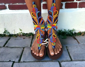 Sandales perlées africaines , sandales Maasai , sandales gladiateur Maasai , sandales perlées en cuir , sandales africaines , cadeau pour elle , sandales grecques