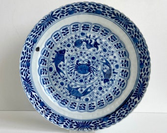 Chinese porcelain - Plate - Crab and fish - Qing dynastie - 19th century