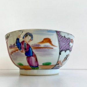 Chinese porcelain bowl - Mandarin porcelain - Qianlong Dynasty - Qing - Kangxi - Yongzheng - China, 18th century - Export - Figures