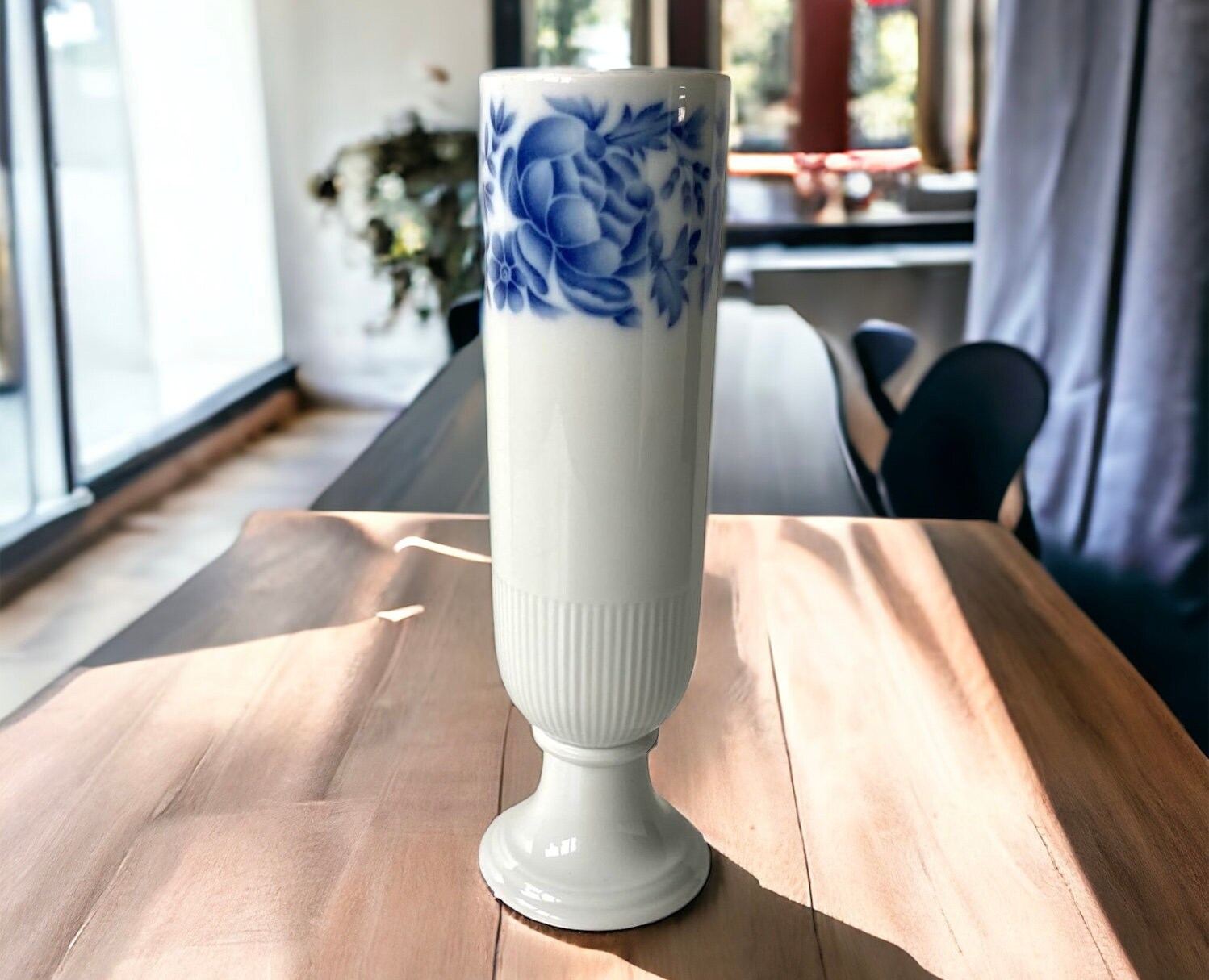 Hans Achtziger - Hutschenreuther vase - German porcelain - 20th century