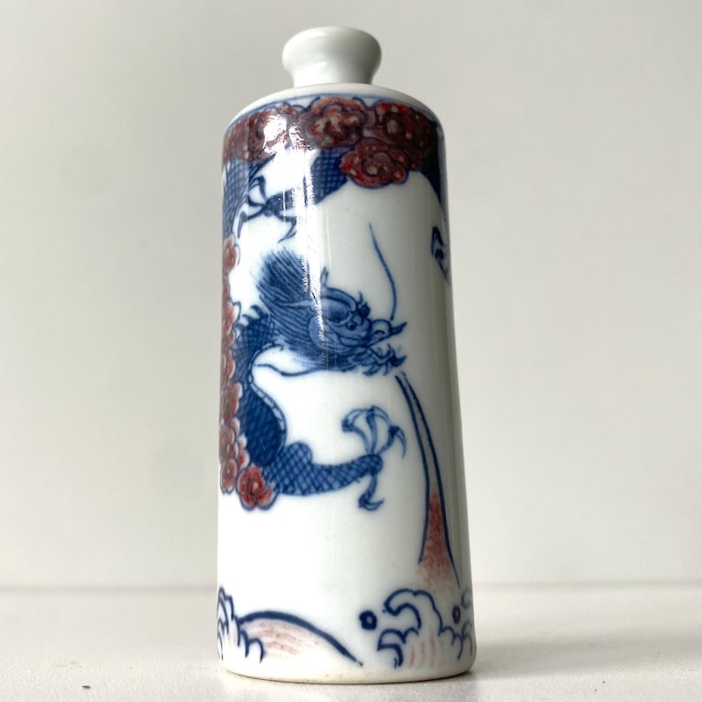 Porcelaine chinoise - Tabatière - Dragon - Dynastie Qing ou République ...