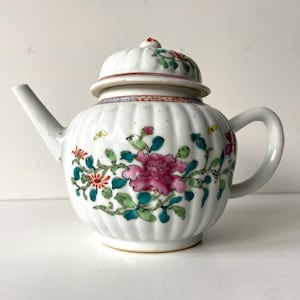 Chinese porcelain - Teapot - Yongzheng dynastie - 18th century - Fam. Rose - Qianlong- Tea drinking - Asian art
