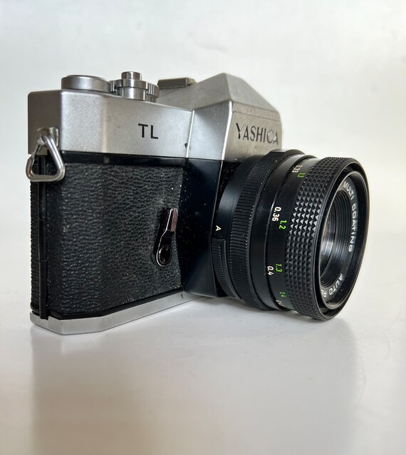 Yashica TL - Analogue Camera - Auto Revuenon 1.8/50 - Multi