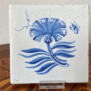 Antique tile - 18th century - Flower with insect - Blue and white - Delft - Delftware