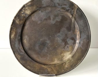 刻印のある小さなアンティークの英国製ピューター製施し皿 - Etsy 日本