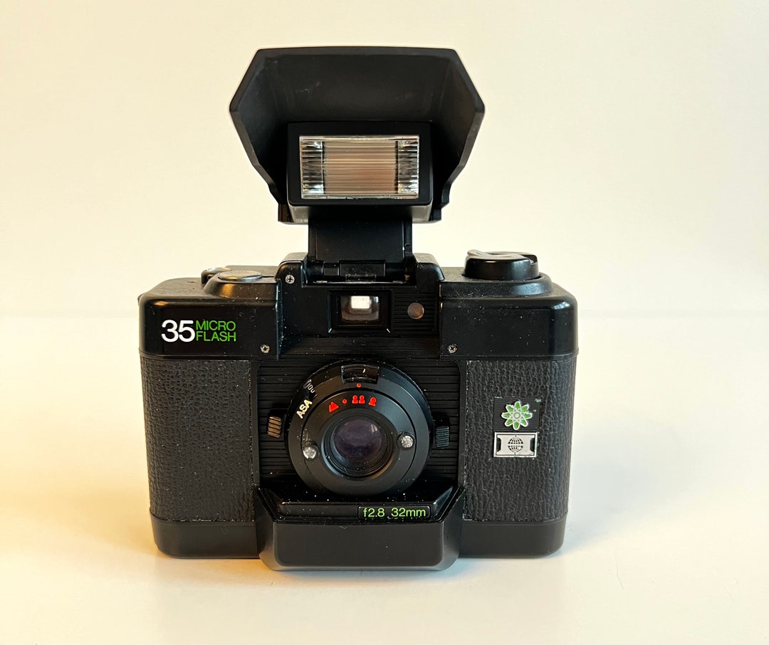 Hanimex 35 Micro Flash Camera - Analogue - Compact - Micro Flash ...