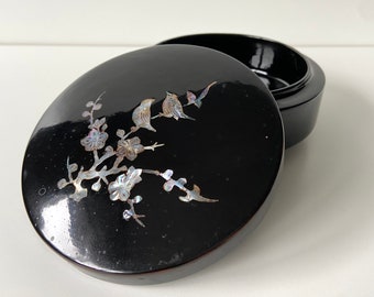 Chinese lacquer box - Mother of pearl - 20th century