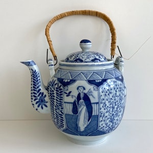 Chinoiserie teapot - Kettle - Petrus Regout? - Chinese porcelain decor