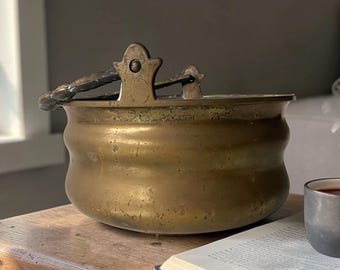 Panela de uva ou de cozinha antiga - Balde - Latão - Bronze - Pátina