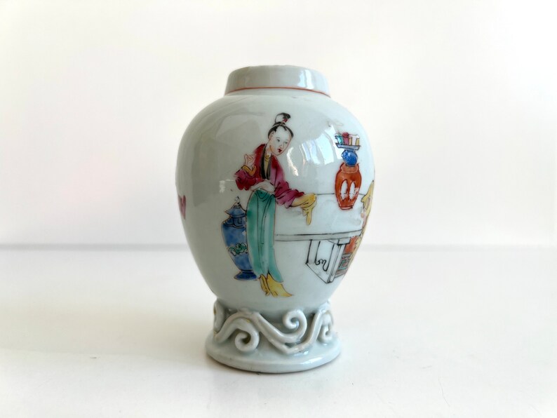 Chinese porcelain Tea caddy Yongzheng dynastie Figures Qing 18th century Kangxi Qianlong Teaware Fam. Rose image 2