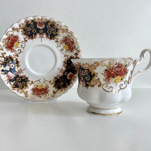 Royal Albert cup and saucer from the &#39;Heritage&#39; series - Male seize - England, 1945-1960 - English tea - China Bone - Tableware, crockery