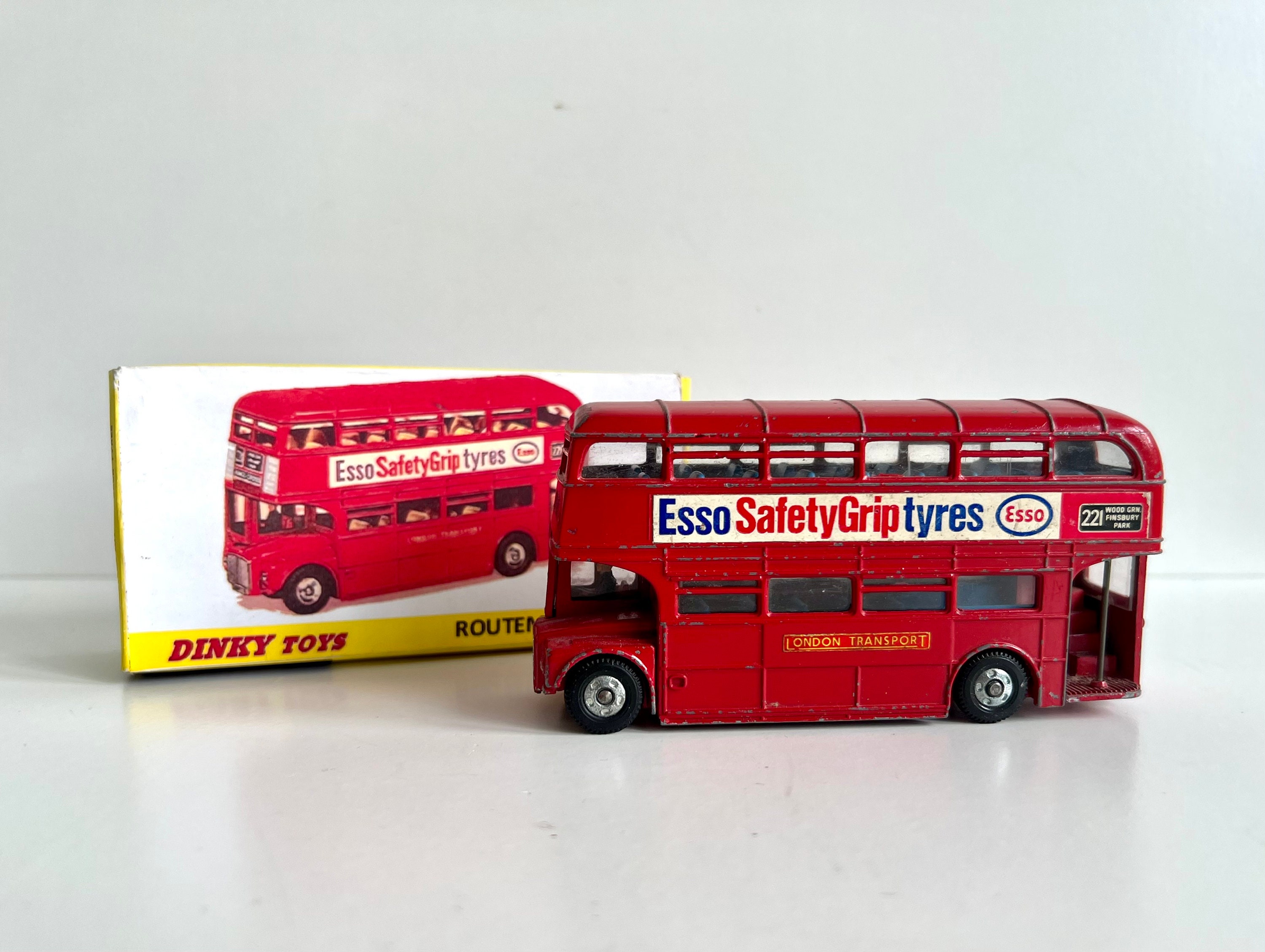 Dinky toys routemaster bus 289 sale