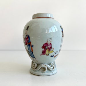 Chinese porcelain Tea caddy Yongzheng dynastie Figures Qing 18th century Kangxi Qianlong Teaware Fam. Rose image 7