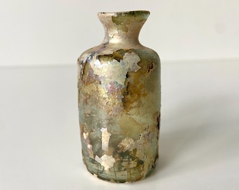 Frasco de remédio do século XVII - Vidro - Verde - Artefato arqueológico - Eridescência