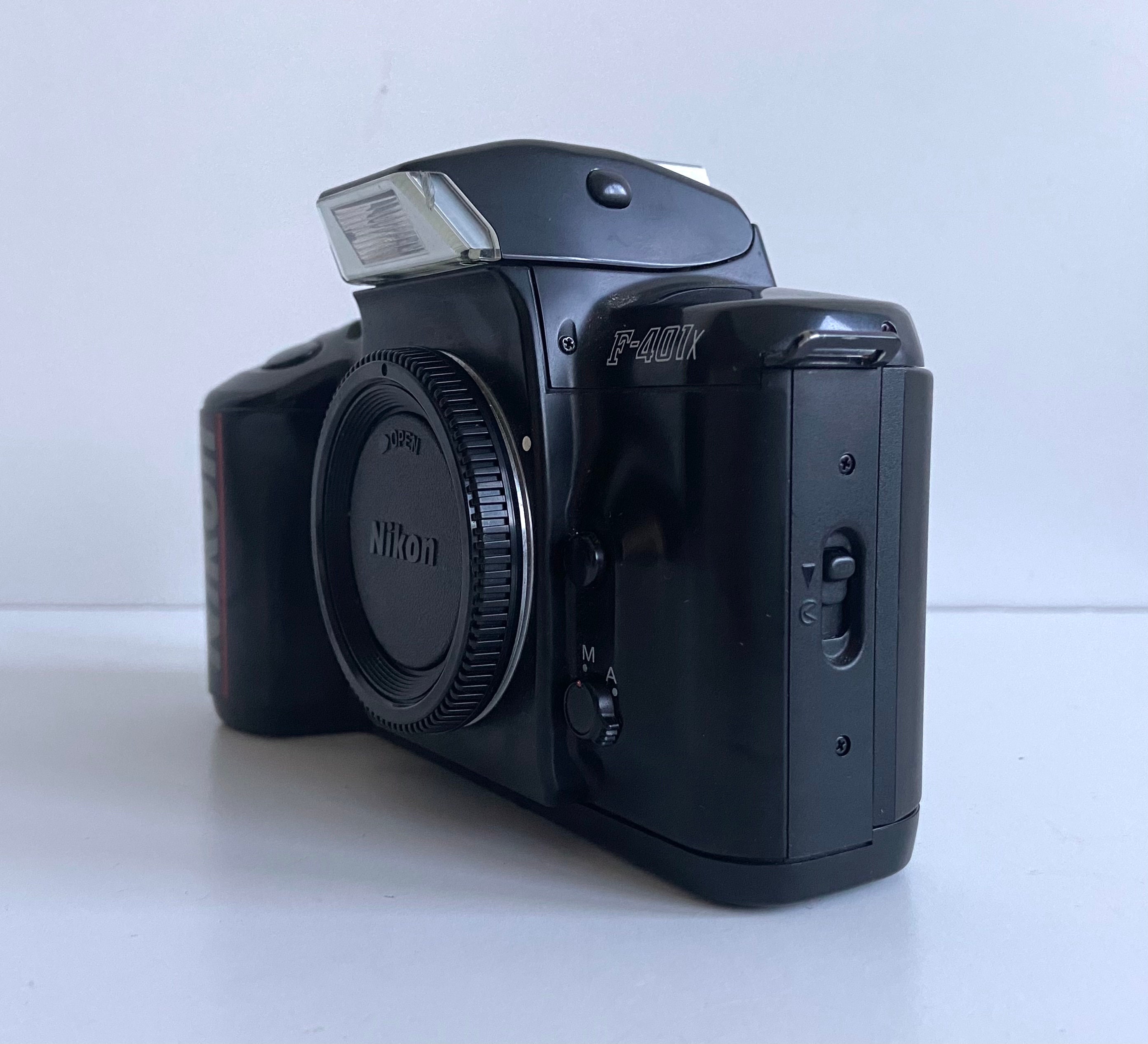 インスタ用フィルムカメラ❤️カメラ女子に❤️ニコンF401X❤️AF35-80mm付 インスタ用フィルムカメラ❤️カメラ女子に❤️ニコンF401X