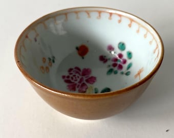 Porcelana china - Taza - Cuenco - Té - Familia Rosa - Siglo XVIII - Dinastía Qing - Qianlong