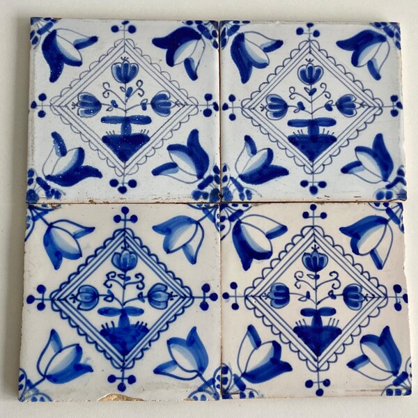 Quatre carreaux de Delft anciens - XIXe siècle - Fleurs - Bleu et blanc - Céramique