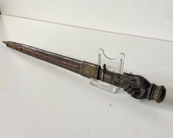 アラビアン・ジャンビヤ・ダガー：北アフリカの装飾用サーベルナイフ