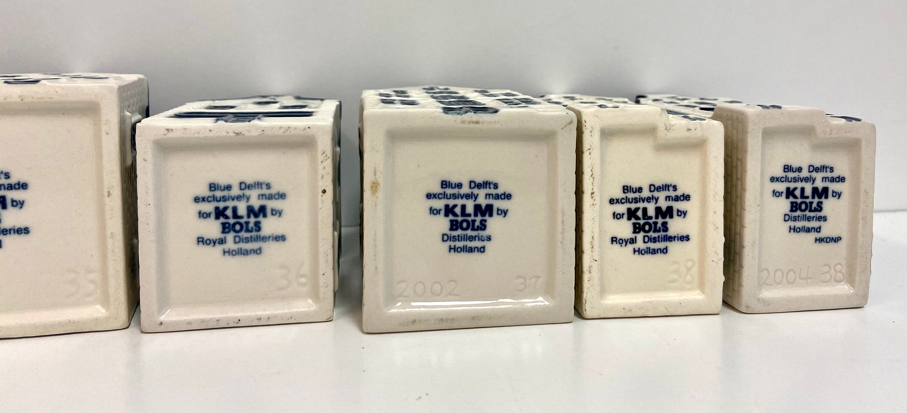 KLM houses Nr. 32, 33, 34, 35, 36, 37, 38 1969's 2014, Netherlands Blue  Delft's Ceramics Holland Bols, Henkes Amsterdam - Etsy Italia