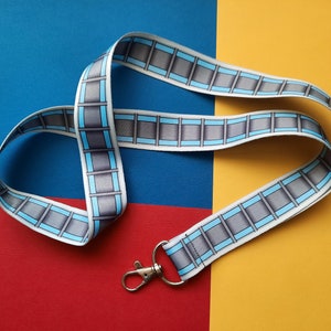 Longe B&M pour montagnes russes pour parcs à thème, voie pour montagnes russes Bolliger et Mabillard, détenteur d'un laissez-passer annuel, collection pour parcs à thème