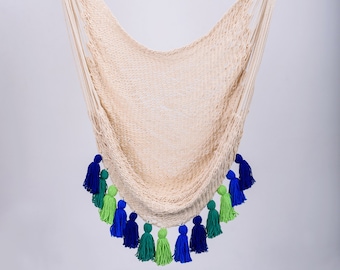 Hamaca colgante de algodón natural hecha a mano con borlas inspiradas en la selva tropical - Columpio hecho a mano