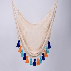 Handmade Natural Cotton Hammock Chair with Hue-Inspired Tassels – Boho Hanging Swing for Indoor & Outdoor Relaxation
