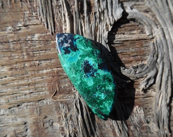 Malachite, chrysocolla and tenorite designer cabochon from Arizona