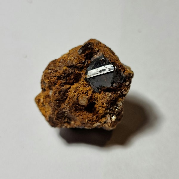 Cassiterite en Matrix, espécimen mineral australiano cassiterite, espécimen de cristal.