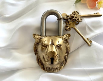 Brass Lion Padlock with two keys, Animal functional padlock, Antique Lock, Indian handicrafts Padlock, Brass Locks, Temple lock
